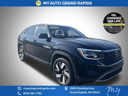 Used 2024 Volkswagen Atlas Cross Sport SE w/ Adventure Package