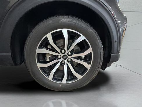 Used 2020 Ford Explorer ST w/ Premium Technology Package image 24