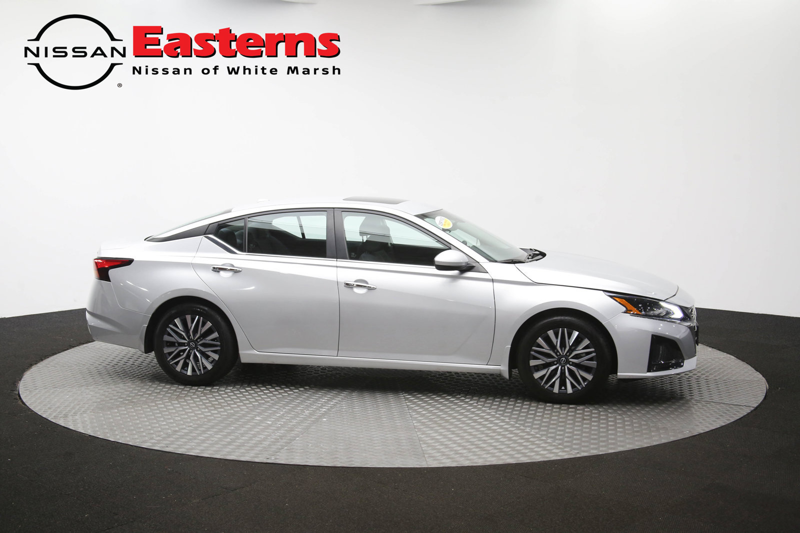 Used 2024 Nissan Altima 2.5 SV w/ SV Premium Package FWD image 46