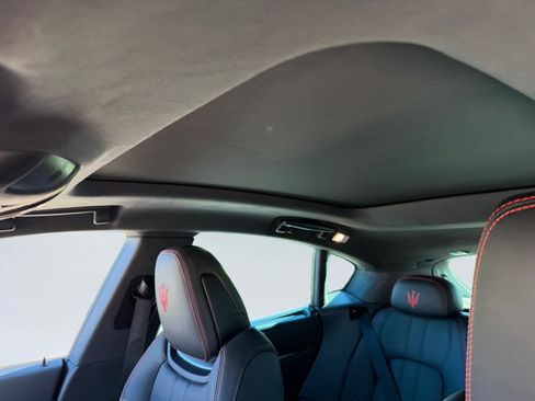 Used 2024 Maserati Levante GT Ultima image 14