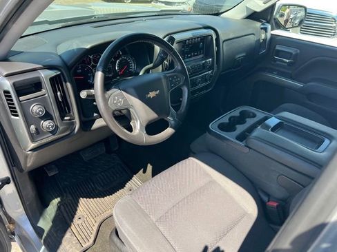 Used 2018 Chevrolet Silverado 1500 LT w/ LT Eassist Package AWD/4WD image 15
