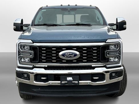 Used 2023 Ford F350 Lariat w/ Lariat Ultimate Package image 3