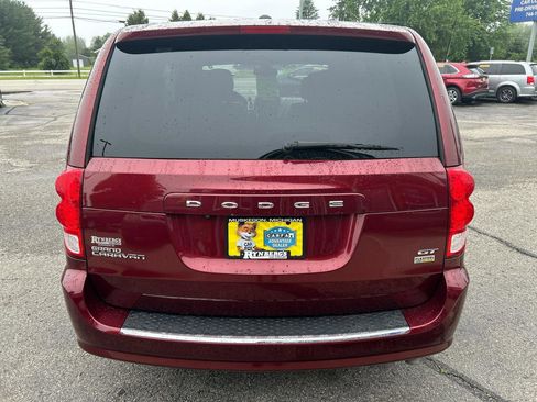 Used 2019 Dodge Grand Caravan GT FWD image 3