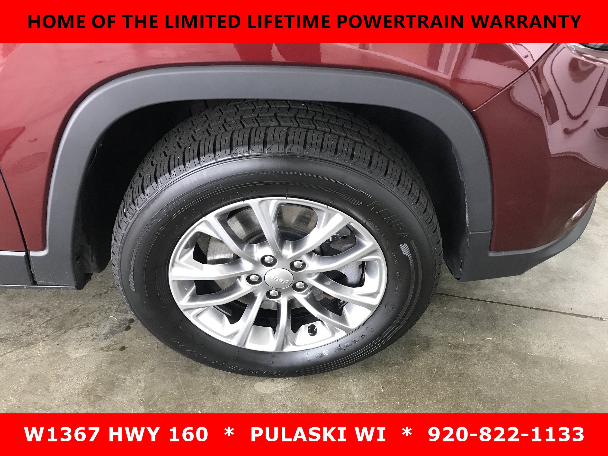 Used 2020 Jeep Cherokee Latitude Plus w/ Comfort/Convenience Group AWD/4WD image 3