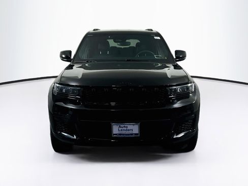 Used 2023 Jeep Grand Cherokee L Laredo AWD/4WD image 2