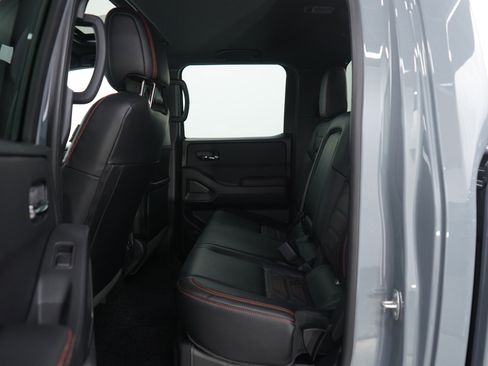 Used 2025 Nissan Frontier PRO-4X w/ Pro Premium Package image 16