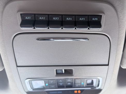 Used 2026 Ford F250 Platinum w/ Platinum Plus Package image 18