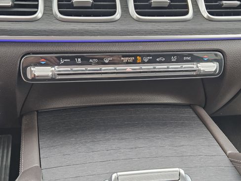 Used 2020 Mercedes-Benz GLE 350 4MATIC image 19