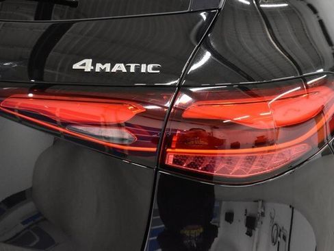 Used 2023 Mercedes-Benz GLC 300 GLC 300 4matic image 12