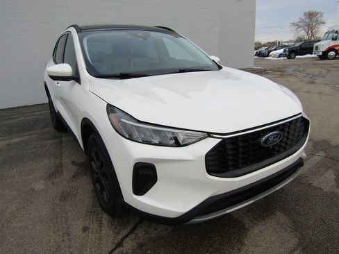 Used 2023 Ford Escape Active w/ Tech Pack #2 image 13