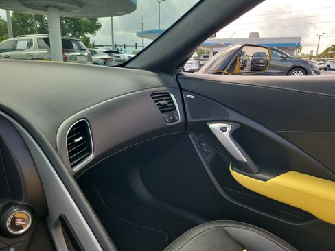 Used 2016 Chevrolet Corvette Stingray Convertible w/ 3LT Preferred Equipment Group RWD image 27