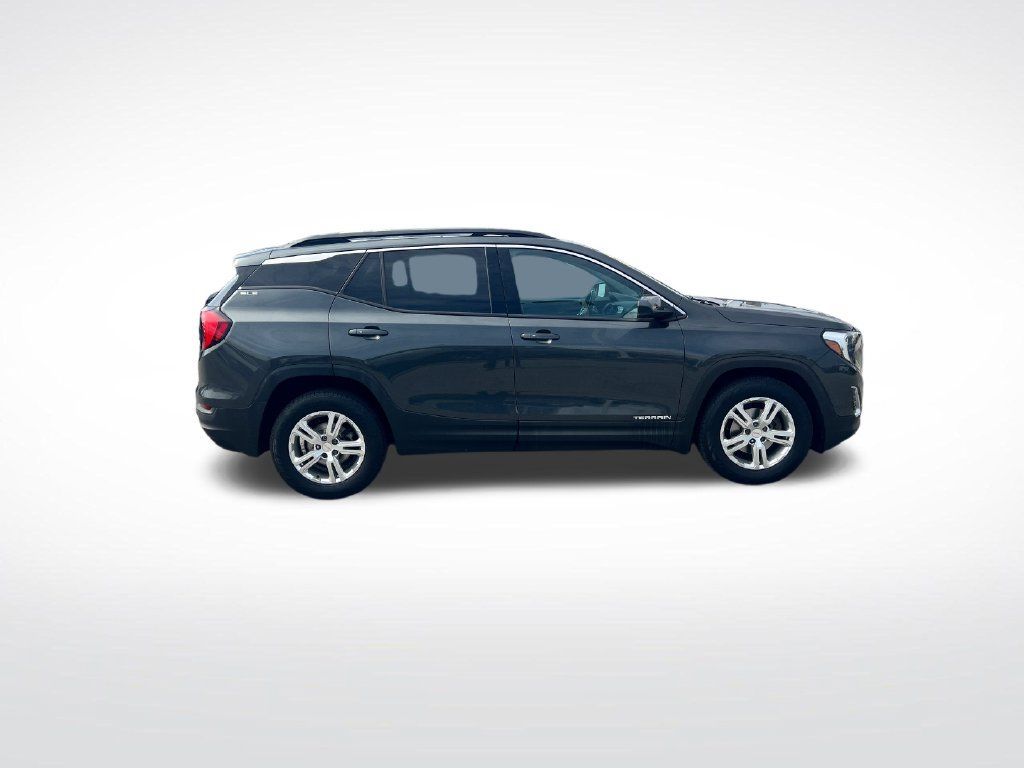 Used 2020 GMC Terrain SLE w/ Driver Convenience Package FWD image 9