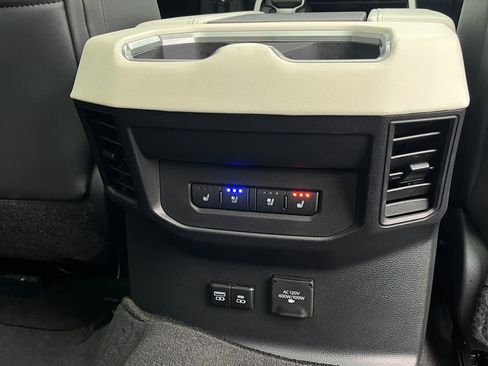 Used 2023 Toyota Tundra Capstone image 27