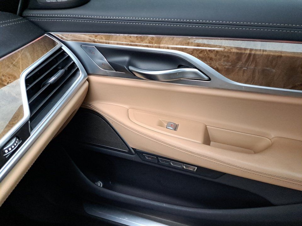 Used 2016 BMW 750i RWD image 35