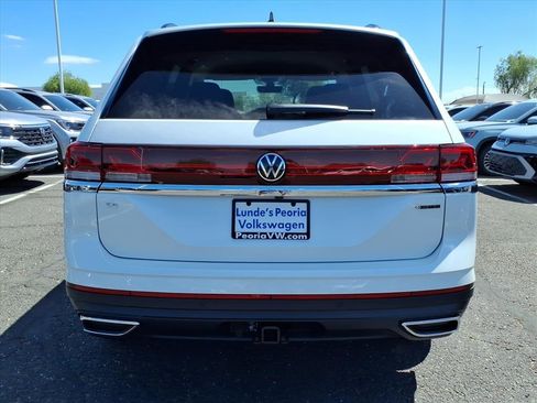 New 2026 Volkswagen Atlas SE image 3