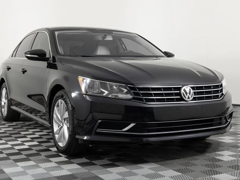 Used 2018 Volkswagen Passat 2.0T SE image 11