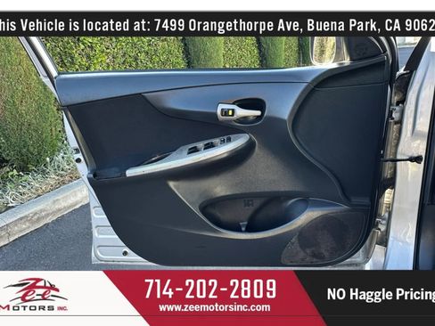 Used 2013 Toyota Corolla S w/ Premium Pkg FWD image 40