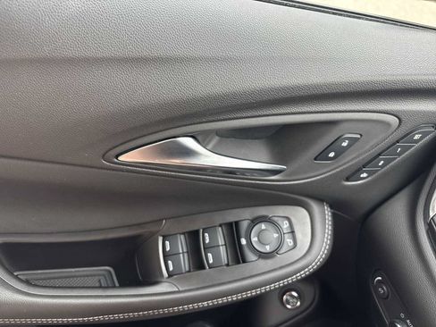 Used 2024 Buick Encore GX Avenir w/ Avenir Convenience Package FWD image 22