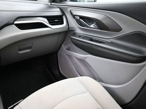 Used 2022 GMC Terrain SLE w/ LPO, Floor Liner Package image 17