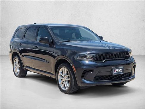 Used 2025 Dodge Durango GT AWD/4WD image 3