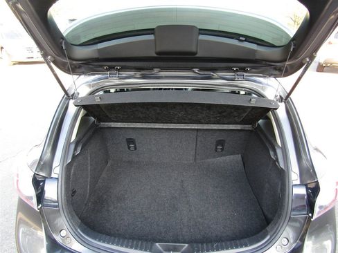 Used 2013 MAZDA MAZDA3 i Grand Touring w/ Tech Pkg image 19