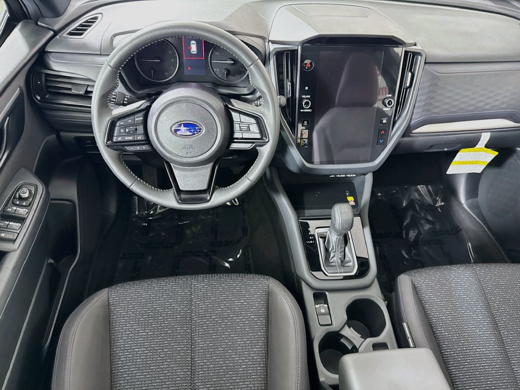 Used 2025 Subaru Forester Premium AWD/4WD image 3