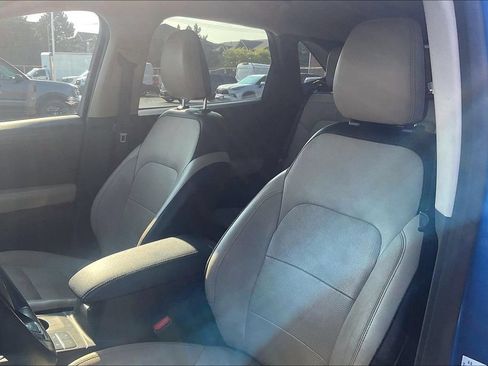Certified 2020 Ford Escape Titanium AWD/4WD image 24