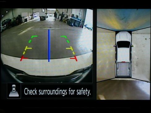 Used 2022 Nissan Frontier PRO-4X w/ Pro-4X Premium Package image 18