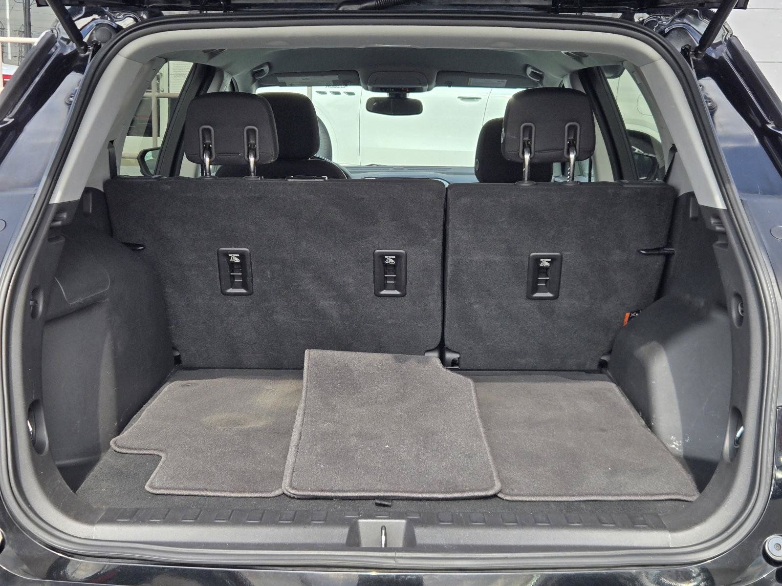 Used 2019 GMC Terrain SLE FWD image 29