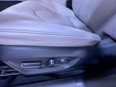 Used 2024 Toyota Camry XSE w/ Navigation Package image 13