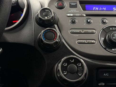 Used 2011 Honda Fit image 18