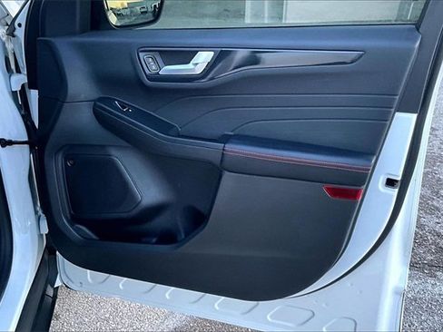 Used 2024 Ford Escape ST-Line Select w/ Tech Pack #2 image 24