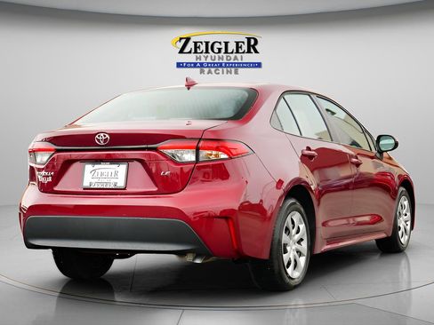 Used 2026 Toyota Corolla LE FWD image 8