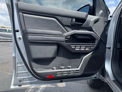 Used 2024 Toyota Tacoma SR5 image 12