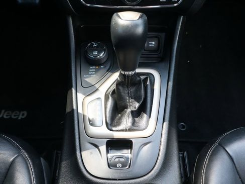 Used 2014 Jeep Cherokee Limited AWD/4WD image 37