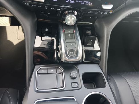 Used 2024 Acura MDX SH-AWD w/ Technology Package image 22