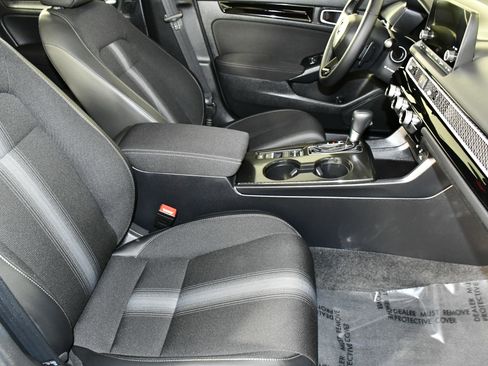 Certified 2025 Honda Civic Sport image 41