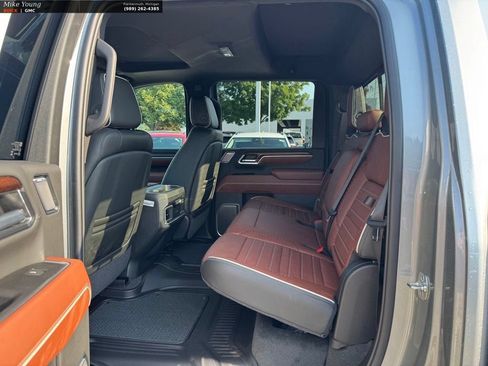 New 2026 GMC Sierra 2500 Denali Ultimate AWD/4WD image 11