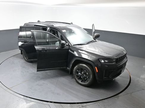 New 2026 Jeep Grand Cherokee Laredo AWD/4WD image 48