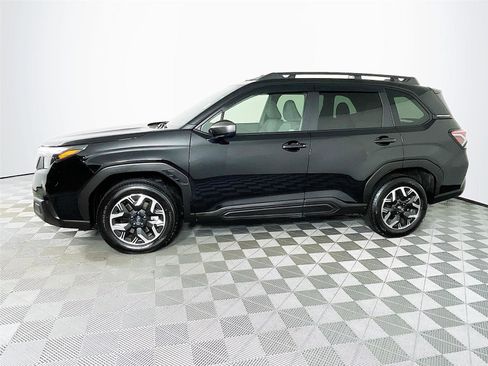 Certified 2025 Subaru Forester Premium image 4