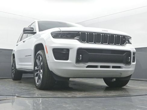 Used 2024 Jeep Grand Cherokee L Overland w/ Advanced Protech Group III AWD/4WD image 53