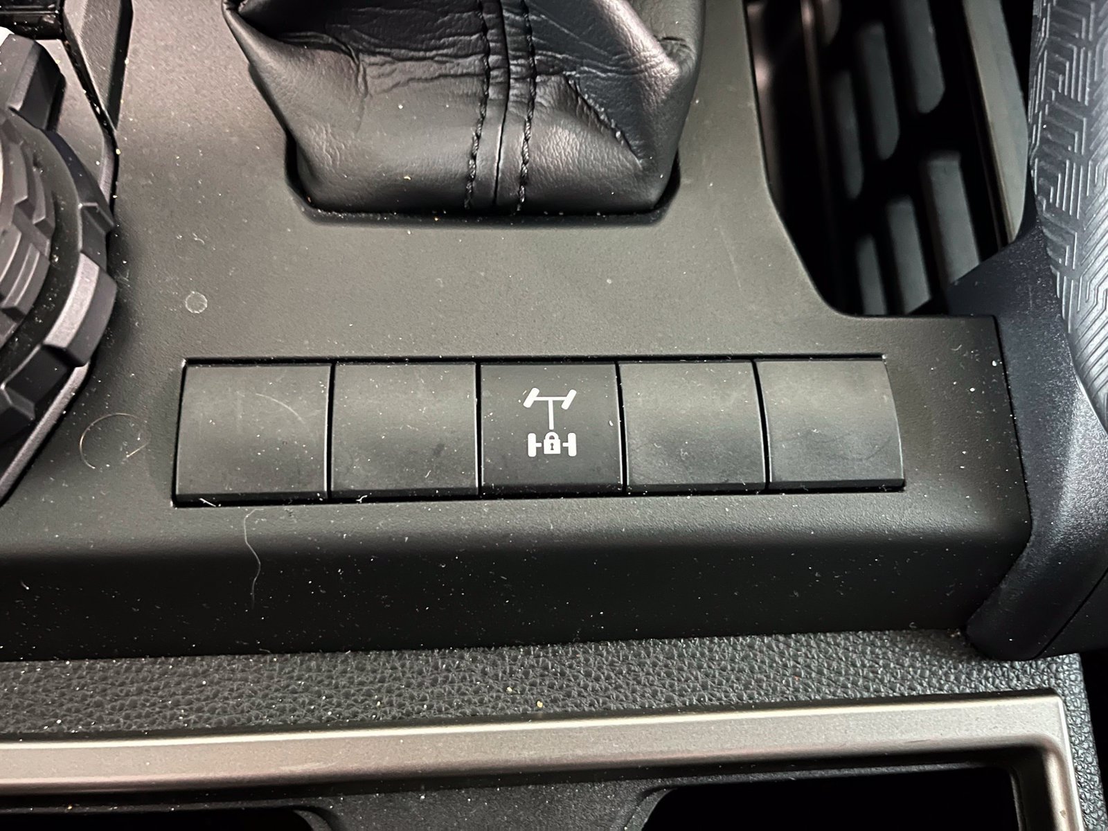 Used 2025 Toyota 4Runner TRD Off-Road AWD/4WD image 27