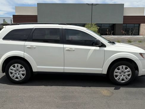 Used 2016 Dodge Journey SE w/ Flexible Seating Group FWD image 6