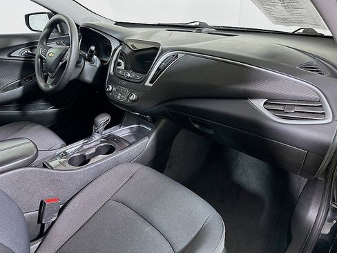 Used 2022 Chevrolet Malibu LT FWD image 28