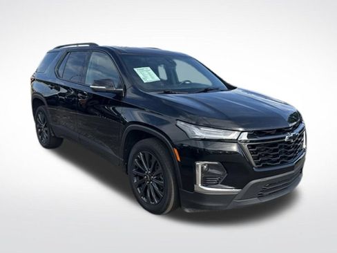 Used 2023 Chevrolet Traverse RS w/ LPO, Floor Liner Package AWD/4WD image 6