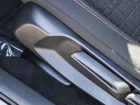 Certified 2025 Honda HR-V Sport image 20