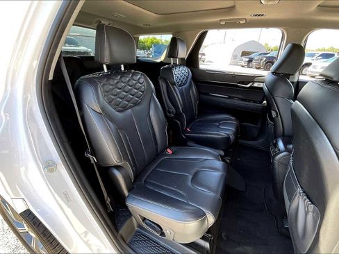 Used 2021 Hyundai Palisade Limited w/ Cargo Package image 17