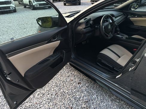 Used 2017 Honda Civic Sport image 13