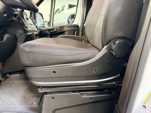 Used 2024 RAM ProMaster 2500 w/ Convenience Group FWD image 23