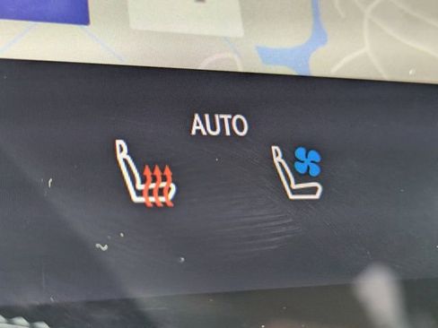 Used 2024 Lexus GX 550 image 22